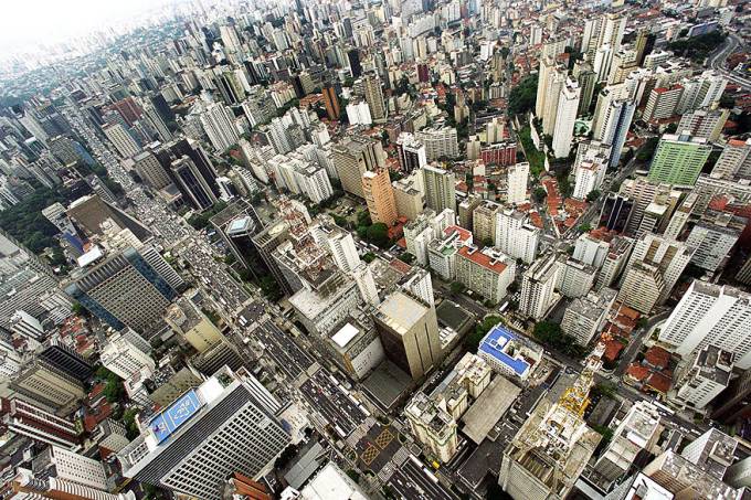 Com crise, bancos têm R$ 100 bilhões livres para crédito imobiliário